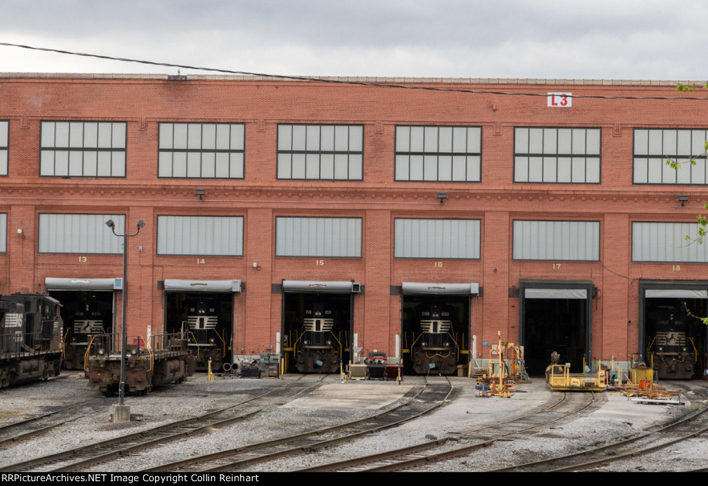 SD70s in for Overhaul